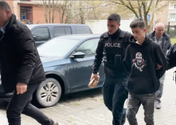 Një muaj paraburgim ndaj 19-vjeçarit të dyshuar për vrasjen e bashkëmoshatarit të tij në Vushtrri