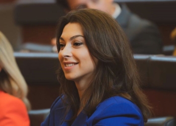 Kica-Xhelili: Kemi hendek të thellë me VV, por as nuk jemi parti “bllok opozitare”