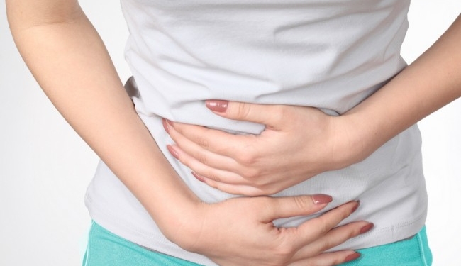 Pse stomaku juaj bën tinguj, edhe kur keni ngrënë