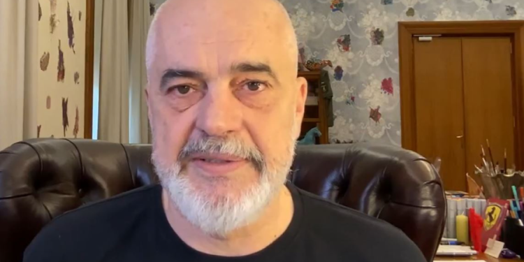 “U mërzite për shokun tënd Dodik?”, Edi Rama – komentuesit nga Kosova: Historia e miqve të mi çetnikë, një budallallëk me brirë