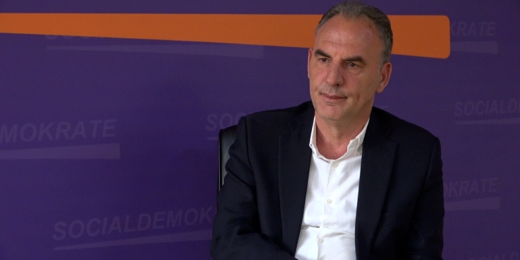 Limaj uron për Fitër Bajram: Të keni mirëqenie, dashuri, lumturi dhe begati