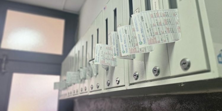 “Të pezullohet vendimi”, “Do të shtrenjtohen edhe buka, vaji e sheqeri”, thirrje të mos rritet çmimi i rrymës