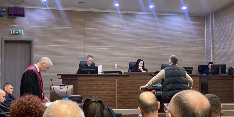 Nexhat Vllasaliut “s’i kujtohen” detajet e gjetjes së trupit të Bedri Rexhepit, seanca e radhës më 3 prill