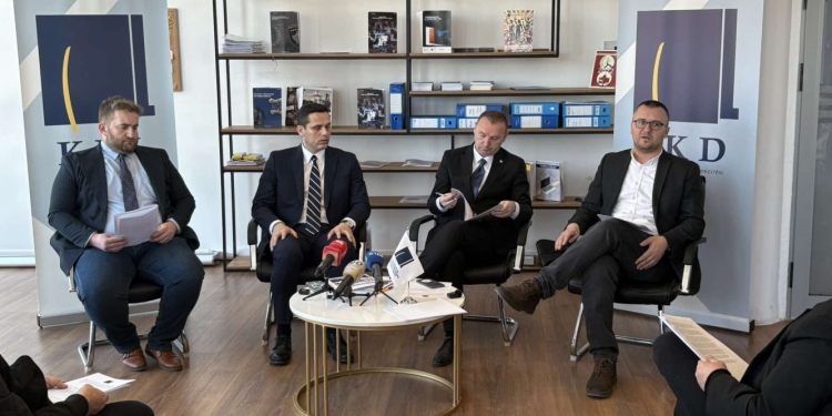 IKD: Kuvendi shkeli të drejtat e mbi 90 mijë zyrtarëve, ua zvogëloi përqindjen e shtesës mbi përvojën e punës