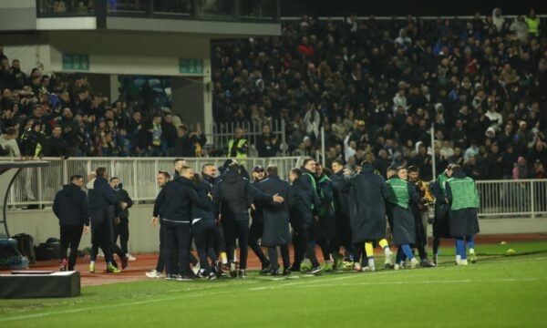 Rexhbeçaj me gol të bukur e rikthen epërsinë e Kosovës ndaj Islandës