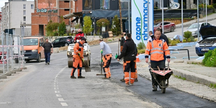 Lëshohet qarkullimi në dy kahje – Rama kryen punë në afërsi të “ishullit urban”