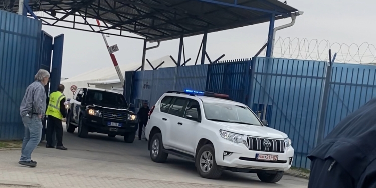 Përfundon vizitën Hashim Thaçi, niset për në Hagë