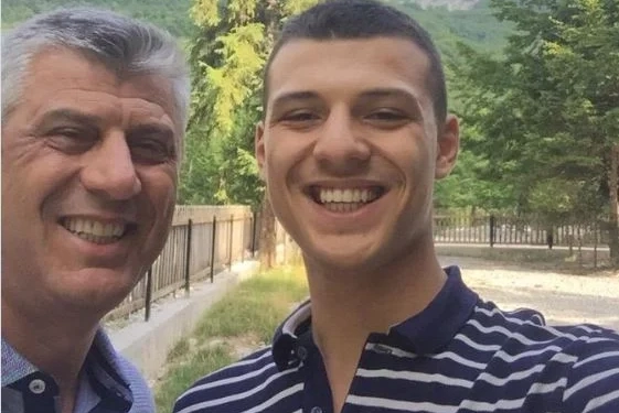 Vizita tek babai i sëmurë në QKUK, djali i ish- presidentit Thaçi publikon këto pamje