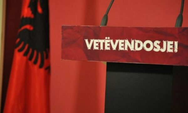 VV-ja thotë se asamblistët Berat Lahu dhe Edmond Azemi janë përjashtuar nga partia
