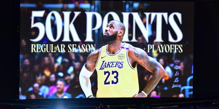 LeBron James shkruan historinë, bëhet lojtari i parë i NBA-së që arrin 50 mijë pikë