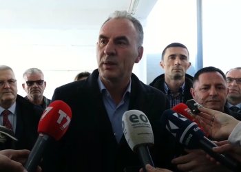 Limaj në homazhe: Mungesa e Thaçit tregon se sa i shtrenjtë është çmimi për liri dhe pavarësi