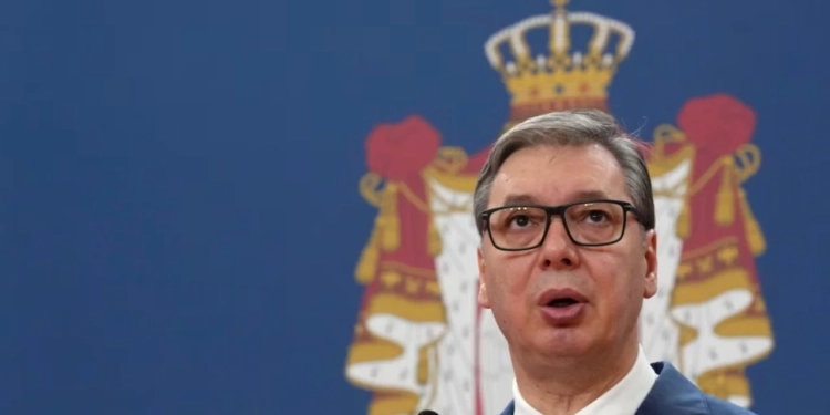 Marrëveshja Kosovë-Shqipëri-Kroaci , Vuçiq shkarkon ambasadoren në Zagreb