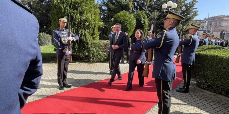 Presidentja Osmani pret në takim presidentin e Letonisë, Edgars Rinkevics