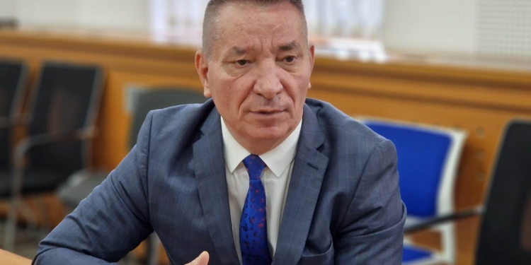 Lekaj i drejtohet Speciales, kërkon t’i lejohet Thaçit pjesëmarrja në varrimin e babait të tij