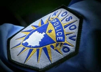 Arrestohet pasagjeri i një taksie, iu gjeten 3 mijë euro të falsifikuara