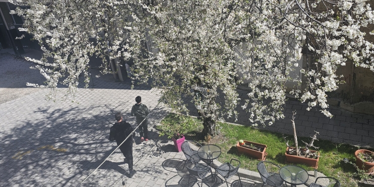 Moti i kthjellët e me diell ditëve të ardhshme