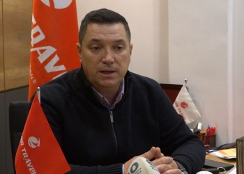 “Bëja 13 orë të vija në Durrës”, Kurtishaj: “Pusho shqip” ka bashkuar shqiptarët