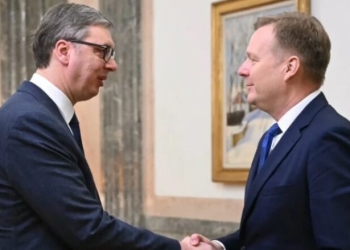 Vuçiq takohet me Sorensen në Beograd, konsiderohet si takim “i hapur dhe i drejtë”