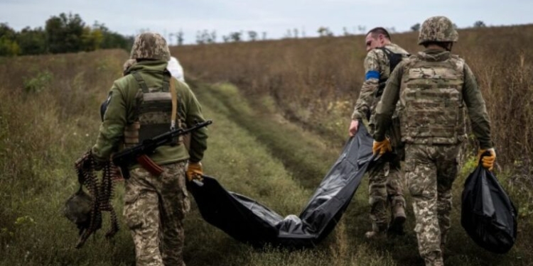 Humbjet e Ukrainës në luftën me Rusinë: 50 mijë ushtarë të vrarë, mbi 300 mijë janë plagosur
