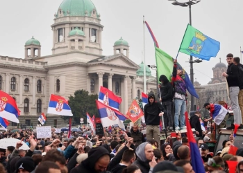 Parlamenti serb pranon dorëheqjen e kryeministrit, zgjedhjet e reja në fillim të qershorit
