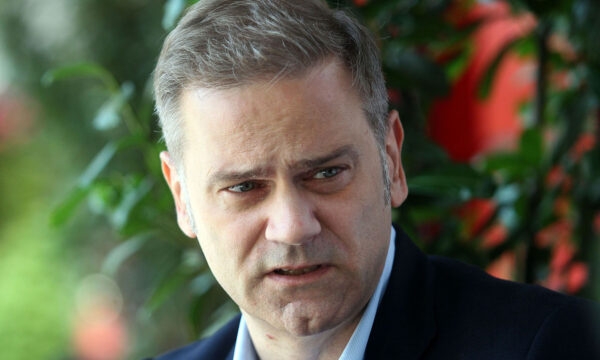 Njohja e Kosovës nga Kenia, ish-kryenegociatori serb komenton vallëzimin e bashkëshortes së Vuçiqit në shtetin afrikan: Diplomaci absurde