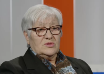 Rënia e familjes Jashari, ish-deputetja tregon si u siguruan arkivolet në Gjakovë: Rugova dhe Agani kërkuan ndihmë