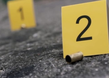 Përmes letrës drejtuar Policisë, i dyshuari që gjendet në arrati për vrasjen te “4 Llullat” jep versionin e tij për ngjarjen