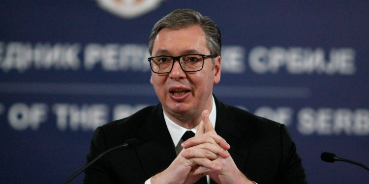 Kosova dhe Bosnja në fokus të bisedës mes Vuçiq dhe Rutte