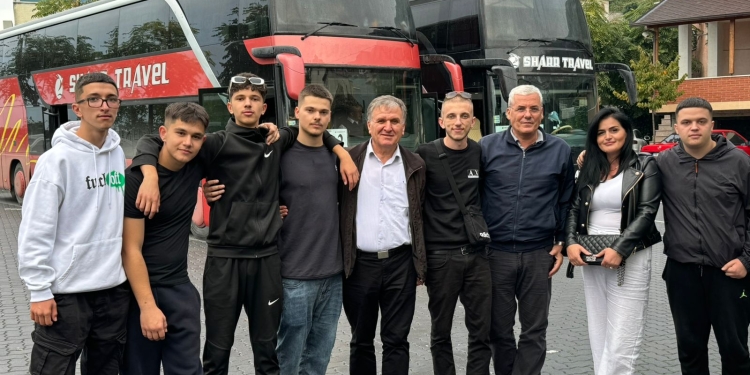 Rrëfimi i drejtorit që ruajti xhepin e nxënëseve, i dërgoj nxënësit në ekskuzion në FAFA vetëm për 119 € përmes “Sharr Travel”