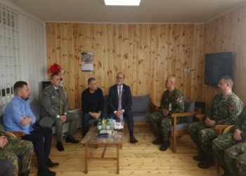 Ambasadori Malaj viziton Kontingjentin e FA-s me mision në Komandën e KFOR në Prishtinë
