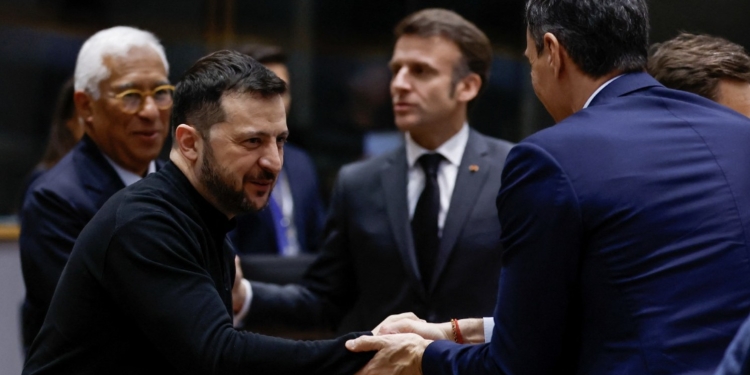 Opozita ukrainase kundër zgjedhjeve në kohë lufte, Zelensky i bashkohet samitit të BE’së që synon mbledhjen e 800 miliardë eurove