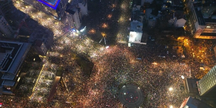 Serbia mohon se ka përdorur top zanor në protestën e së shtunës në Beograd