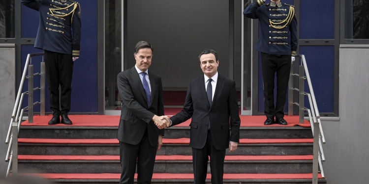 Kurti – Ruttes në takim: Serbia me ndihmën e Rusisë ka ndërhyrë në zgjedhjet e Kosovës