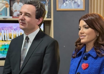 Afro 45 mijë vota, Edona Llalloshi reagon për herë të parë pasi u zgjodh deputete: I kam qëndruar besnike këngës, njëlloj do jem edhe në politikë