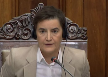 Ngjarjet në Kuvendin e Serbisë, Bërnabiq: Prishtina dhe Zagrebi janë të lumtur