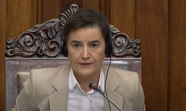 Ngjarjet në Kuvendin e Serbisë, Bërnabiq: Prishtina dhe Zagrebi janë të lumtur