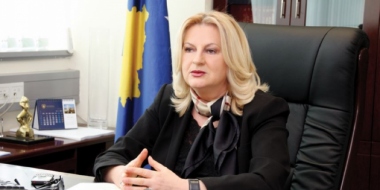 Edita Tahiri kritikon Vjosa Osmanin: Presidentja e paradokseve