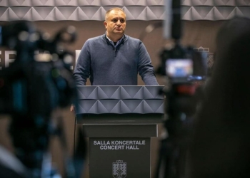 “E bleu nga Izraeli”, Kadri Kastrati: Serbia përdori një armë speciale ndaj protestuesve