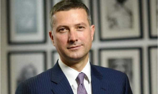 Çollaku: Kurtit i duket detyrë e vogël të jetë kryeministër – ëndrra e tij është të jetë baba i krejt shqiptarëve