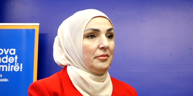 Ismaili: Deklarata e Kurteshit, sulm ndaj medias dhe themeleve të shtetit
