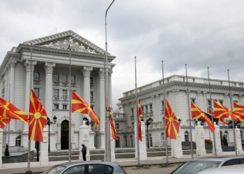 Qeveria e RMV-së shpalli shtatë ditë zie shtetërore për tragjedinë e Koçanit