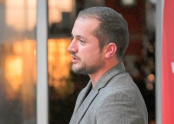 Egzon Azemi i VV-së hedh vrer mbi institucionet e drejtësisë pasi u dënua me 6 muaj burgim