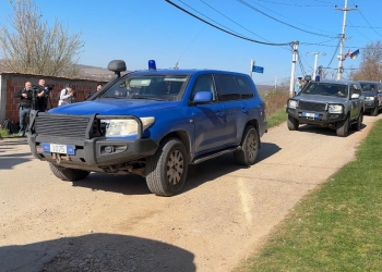 Thaçi përfundon vizitën në shtëpinë e tij në Burojë