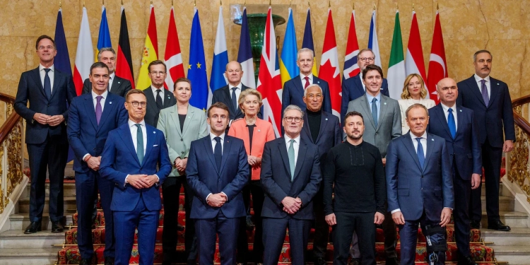 Rreth 20 vende të interesuara të bëhen pjesë e koalicionit për të ndihmuar Ukrainën