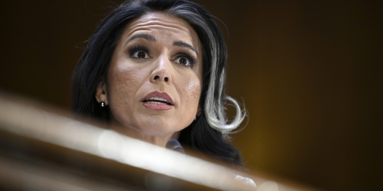 Shefja e inteligjencës amerikane: Vetëm Trump mund t’i japë fund pushtimit rus në Ukrainë