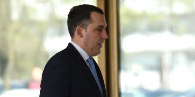 Deputeti i partisë së Gjukanoviqit arrestohet në Beograd – mbrëmë kishte publikuar video nga protesta e studentëve