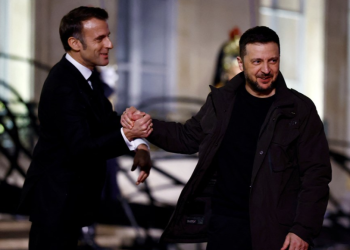 Macron e konfirmon: Zelensky do të marrë pjesë në samitin e ri për Ukrainën në Paris
