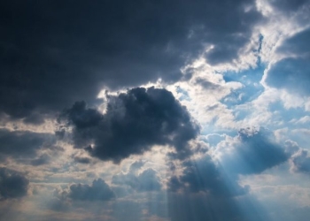 Të mërkurën kryesisht me vransira, shi dhe erë të enjten – Temperaturat sërish mbi 20C deri në fundjavë