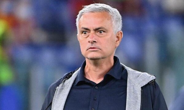 Mourinho shpreson që vendimet e VAR-it të mos jenë pasojë e finales së Budapestit