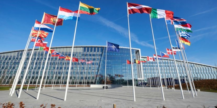 Anëtarësimi i Kosovës dhe Bosnjës në NATO do të izolonte ndikimin e Serbisë dhe Rusisë në rajon